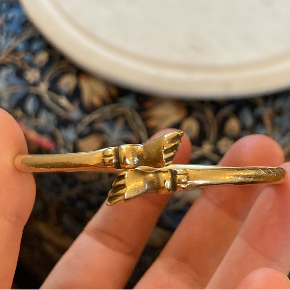 Rare Victorian Figa Fists Solid Brass Bypass Bracelet Diamond Pattern - Picture 5 of 15